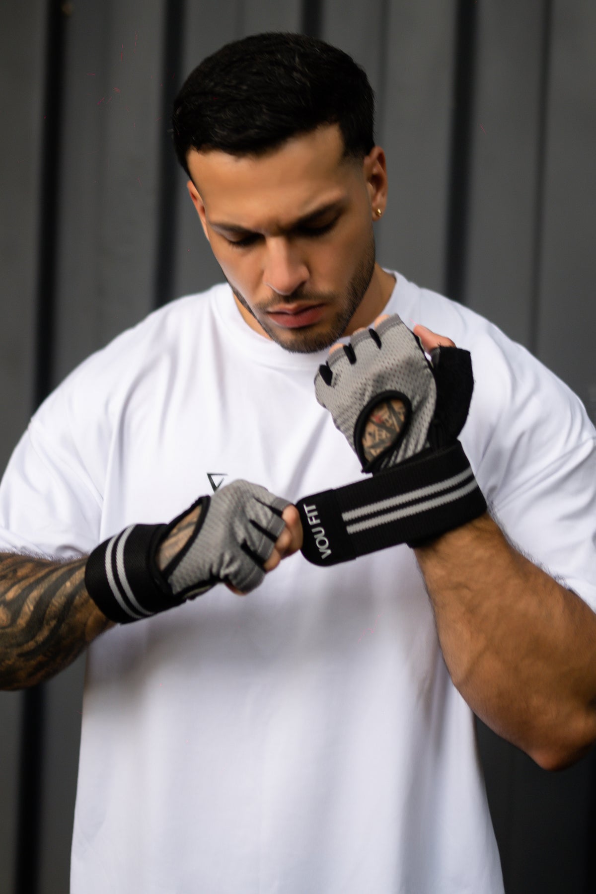 Guantes Premium x Muñequera Gris