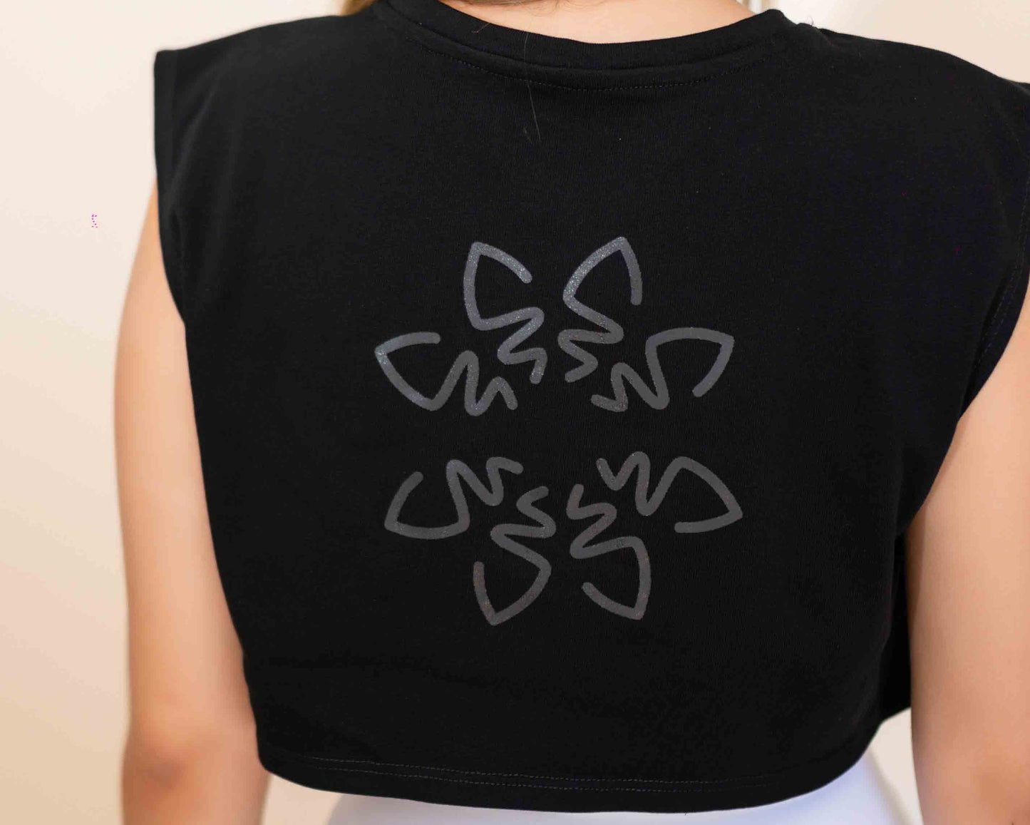 Camiseta Corta Aura Negra