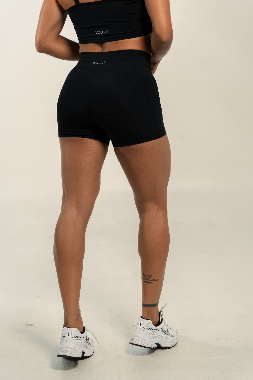 Short Delta Negro