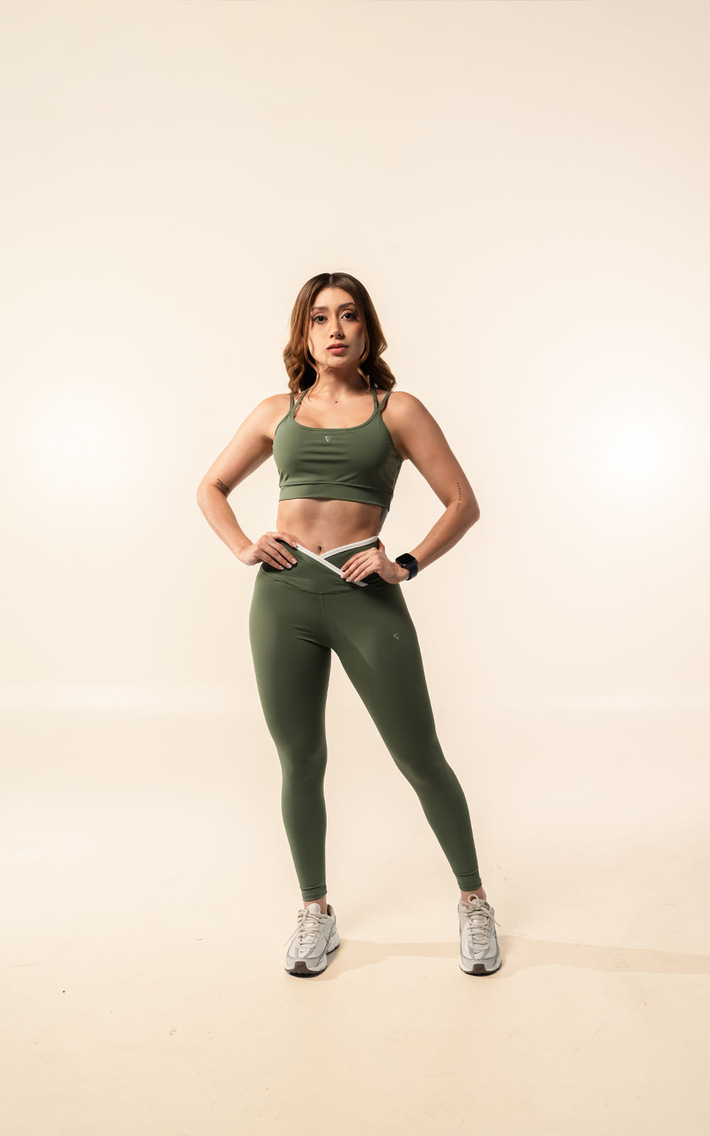 Top Nova Verde militar